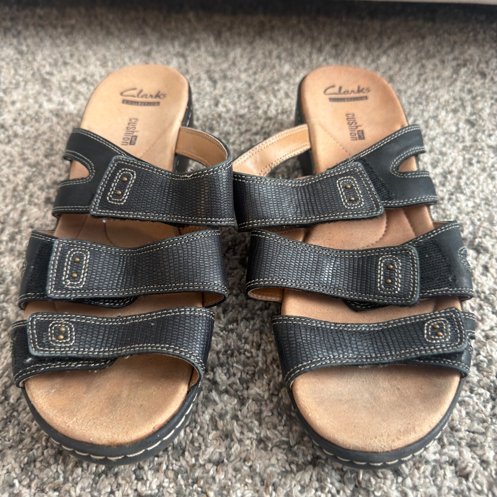 Clarks Collection Black Adjustable Strap Wedge Slide Sandals 8.5 261256414060